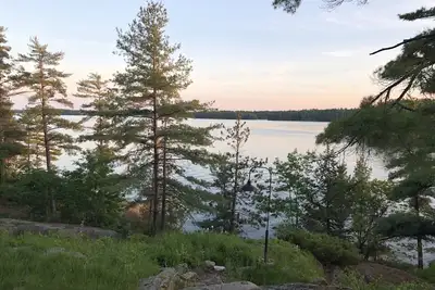 Image de Historic cottage with expansive views over north Lake Jo.