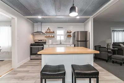 Image de Charming 2 bedroom, 2 bathroom home.