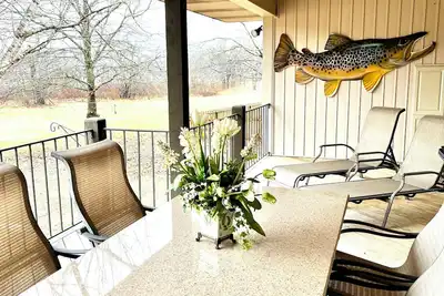 Image de Buck Trout Lodge, River access, Bank fishing. Guest favorite in Cotter