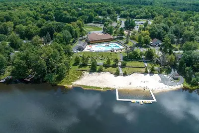 Image de Bay Shore Chalet in The Heart of Poconos