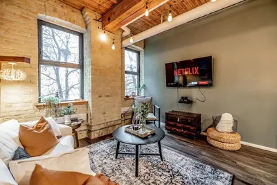 Image de Fully stocked|Monthly|Furnished|Heart of the City|2br Loft