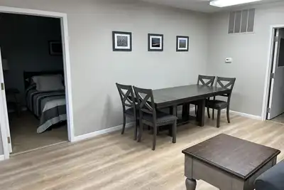 Image de Quiet cozy 3 bedroom country cottage in rural farm community. Pet friendly.