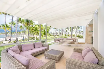 Apt w/beach front+beach access at Nueva Romana