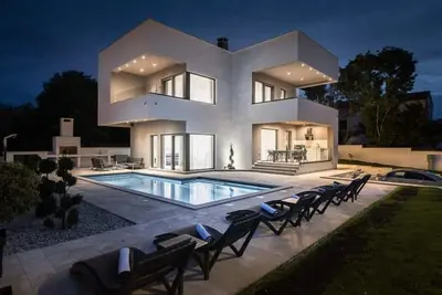 Image de Villa Nalani in Rakalj for 6 people with private pool & sauna