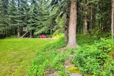 Image de Private home on an acreage - Jasper Park gateway\n