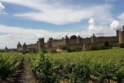 Image de Domaine au pied des remparts