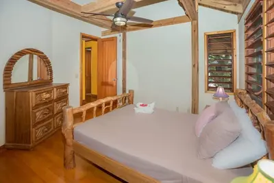 Tranquil Beachfront Bungalow, Gated Resort, Pool, Bar, Restaurant, Security 24/7