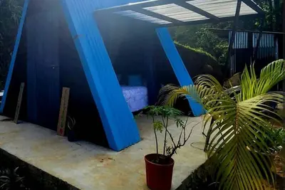 Image de Campground glamping with full kitchen and amazing view of the Turrialba Volcano.