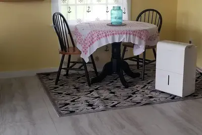 Image de Cozy cottage overlooking beautiful Bunker's Harbor in Birch Harbor, Me