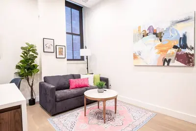 Colorful 1 Br Walk to Penn Station-Great Location