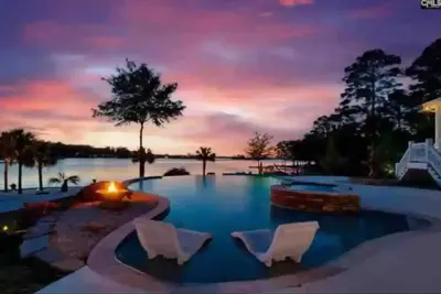 Image de Private Luxury Lakefront Estate