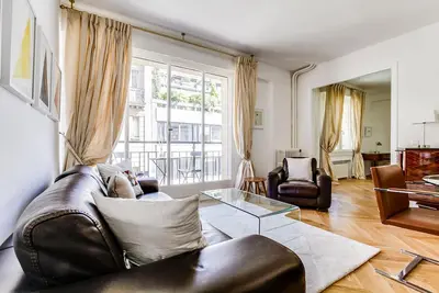 Image de Champs Elysees - Bassano 2b2b