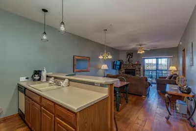 Image de 2br Village At Indian Point 903 near Sdc-Free Tickets Daily up to $500