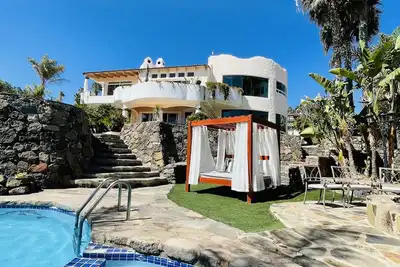 Image de Panoramic Views, Gated Community 15 min From Wine Country