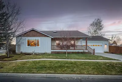 Image de Modern Lodge with a Jacuzzi Tub