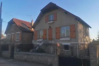 Image de Maison en bord de parcs de loisir