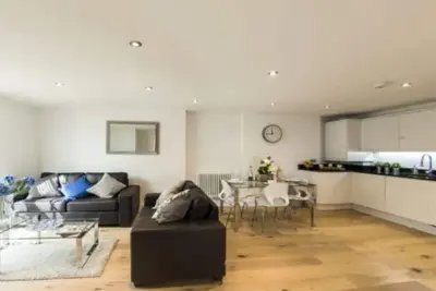 Image de Finchley central - spacious ground floor apartment