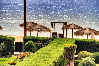 Image de Luxury beachfront villa with a private pool, yoga sessions and sea adventures