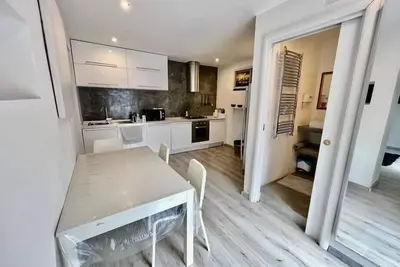 [Abstract house] Design home in center of Turin