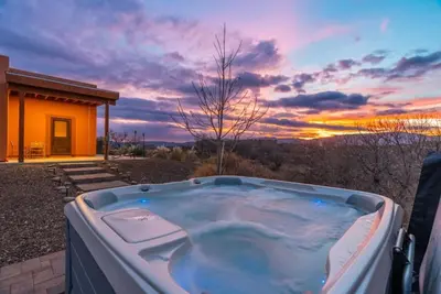 Image de Terracotta Cove - Hot tub, Fire pit, Stargazing