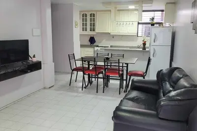 Image de Amplio y Acogedor Departamento Céntrico