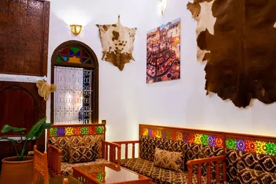 Image de A Harmonious Blend of Tradition and Luxury