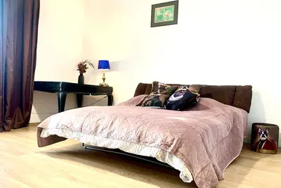 Image de Cozy 2 bedrooms apartment right in the centre of the Bucharest city