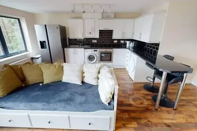 Image de Lovely two bed flat with free parking