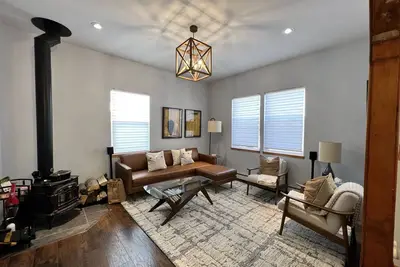 Image de Impressive In Town Retreat Lic#: Str2023-45