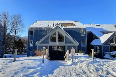 Image de Bear8 Sleeps 20, Ac, Pool, Close to Resort, Fireplaces