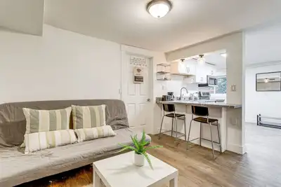 Image de Steps to Idylwood Park Beach: Redmond Retreat!