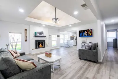 Image de Stylish, Spacious Entire Hm 4/2 in nice Killeen neighborhood