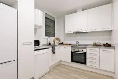 Image de Costa - 3 bedrooms, balcony in Eixample Esquerra