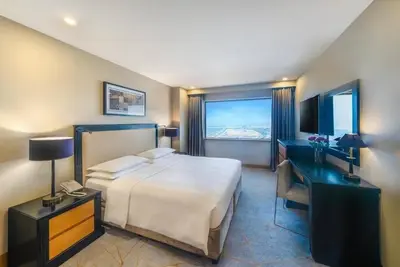 Image de 4 Bedroom Apartment Near Gold Souk Metro Dubai