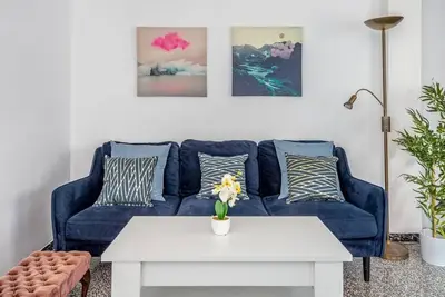 Image de Urban escape/ 2br spanish style