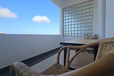 08-Experience contemporary luxury at Prince Apt, 20-minute stroll from the beach