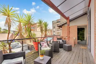 Duplex au cœur des Minimes, à proximité immédiate du Canal du Midi et du métro.