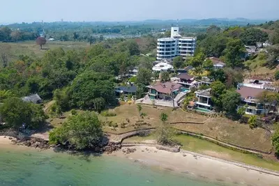 Image de Triplet Suite Rayong Seaview  Situated in rayong, just 100m from Private Beach,