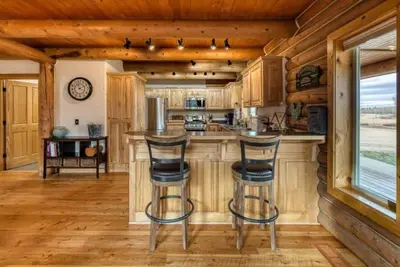 ********River Cabin Minutes To Town*****