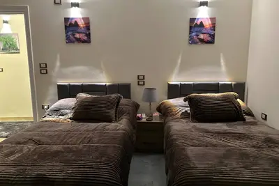 Image de City Center: Modern 2br Flat-56