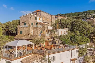 Image de Villa Roga - Trois Chambres Villa, Couchages 7