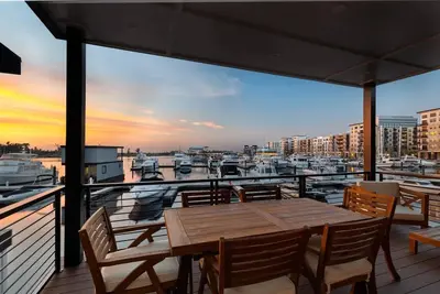 Image de Anchored @ The Cove Riverwalk Villas