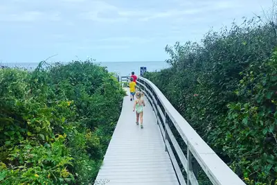Image de Sandwich Private Beach Getaway for multiple families! ! !