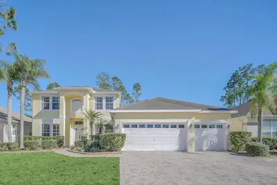 Image de EV_428 - 7 Bed 4 Bath Villa with Screened Private Pool, Games Room, Kids Bedroom