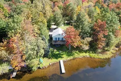 Image de Serene Lakefront Retreat in the Berkshires!