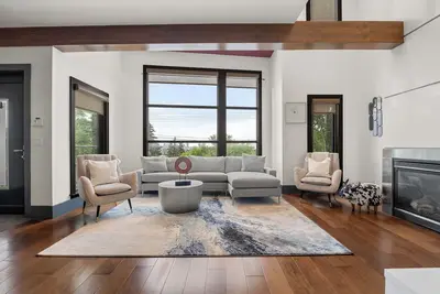 Image de Luxury Detached Home w/ City Views & Hot Tub!