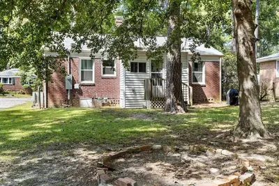 Image de Cute Cola Home | 3br 1 Ba