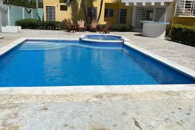 Image de 4 Bedroom Villa 3. 5 baths private pool peaceful area 3 minutes from the beach