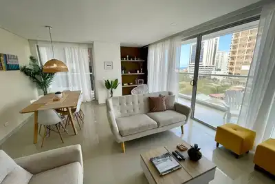 Image de Large Apartment Near the Beach!