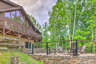 Ridgetop View Cabin ~ Pet-Friendly w/ Hot Tub!